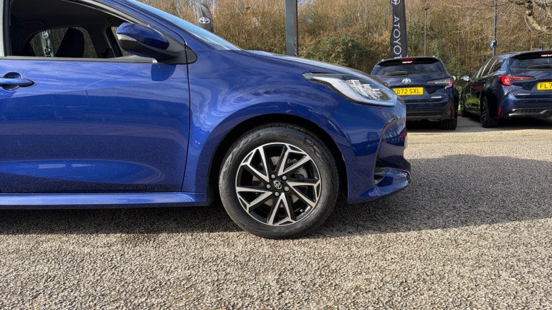 Toyota Yaris 1.5 Hybrid Design 5dr CVT Hybrid Hatchback